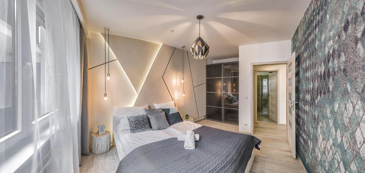 Apartman Corvin Interior Design Apartment+free Garage