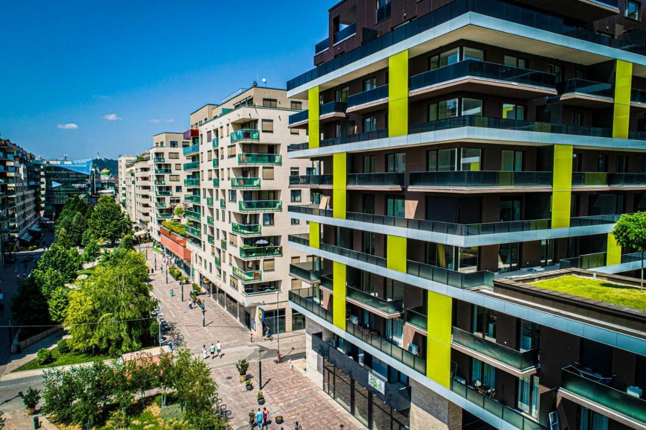 Apartman Corvin Interior Design Apartment+free Garage *